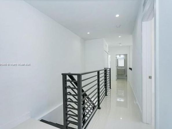 3024 SW 16th Ter 3024, Miami FL 33145