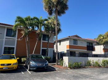 10592 Royal Palm Blvd