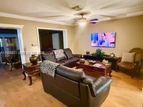 16236 SW 100th Ter, Miami FL 33196