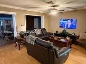 16236 SW 100th Ter, Miami FL 33196