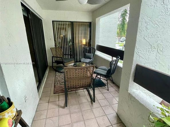 9140 SW 123rd Ct 201, Miami FL 33186