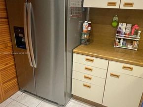 9140 SW 123rd Ct 201, Miami FL 33186