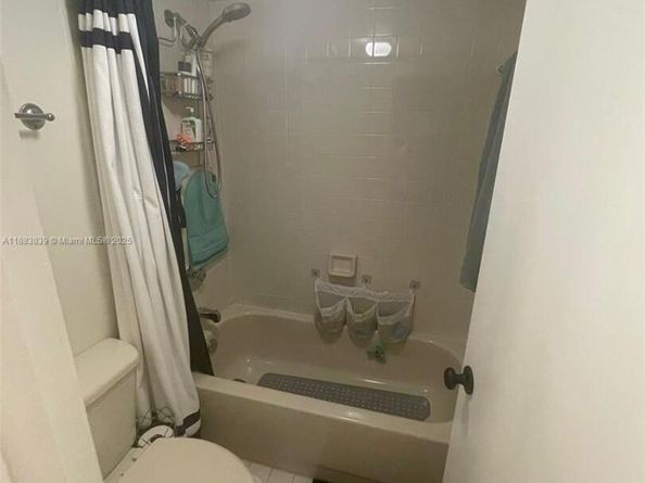 9140 SW 123rd Ct 201, Miami FL 33186
