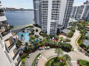19195 NE 36th Ct 1503, Aventura FL 33180