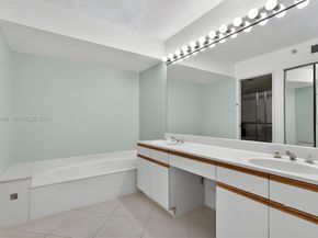 19195 NE 36th Ct 1503, Aventura FL 33180