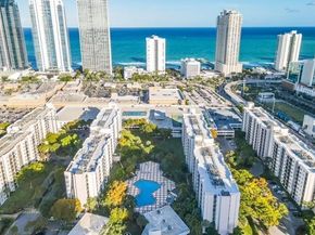 17021 N Bay Rd 216, Sunny Isles Beach FL 33160