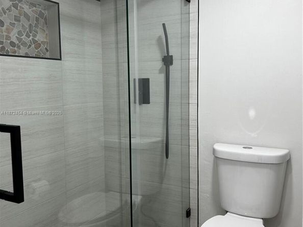 17021 N Bay Rd 216, Sunny Isles Beach FL 33160