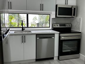 17021 N Bay Rd 216, Sunny Isles Beach FL 33160