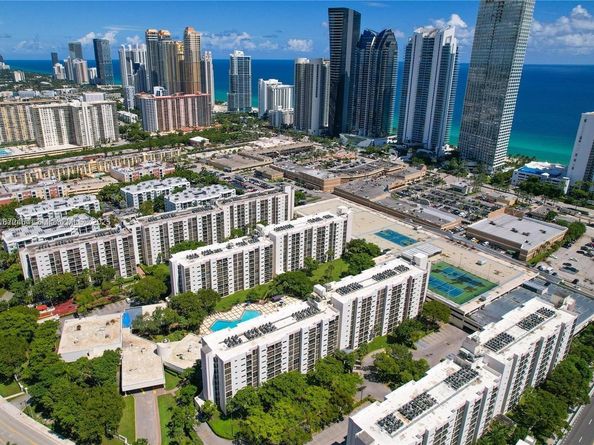 17021 N Bay Rd 216, Sunny Isles Beach FL 33160