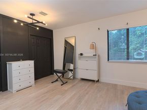 260 NW 133rd St, North Miami FL 33168