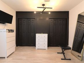 260 NW 133rd St, North Miami FL 33168