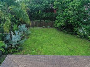 260 NW 133rd St, North Miami FL 33168