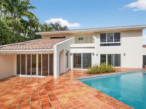 3226 NE 168th St, North Miami Beach FL 33160