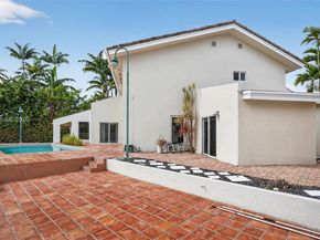 3226 NE 168th St, North Miami Beach FL 33160