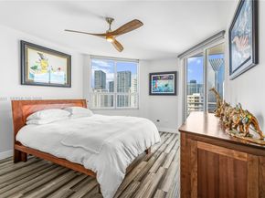 808 Brickell Key Dr 3007, Miami FL 33131
