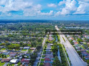 5201 SW 95th Ave, Cooper City FL 33328