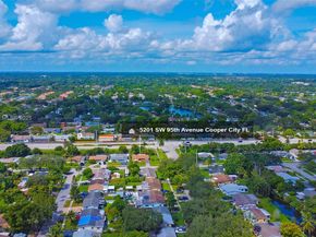 5201 SW 95th Ave, Cooper City FL 33328