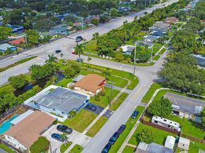 5201 SW 95th Ave, Cooper City FL 33328