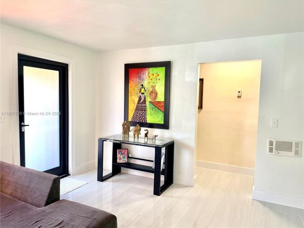 5201 SW 95th Ave, Cooper City FL 33328