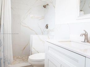 5201 SW 95th Ave, Cooper City FL 33328