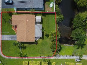 5201 SW 95th Ave, Cooper City FL 33328