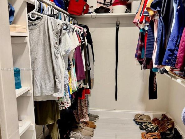 5201 SW 95th Ave, Cooper City FL 33328