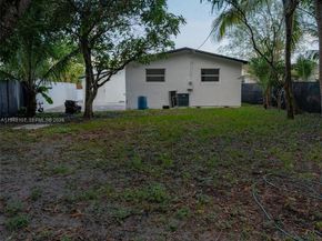 2600 NW 108th St, Miami FL 33167