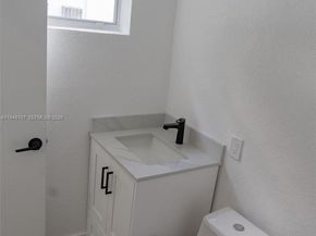 2600 NW 108th St, Miami FL 33167