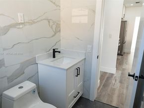 2600 NW 108th St, Miami FL 33167