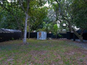 2600 NW 108th St, Miami FL 33167