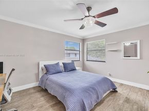 10527 NW 6th St, Pembroke Pines FL 33026