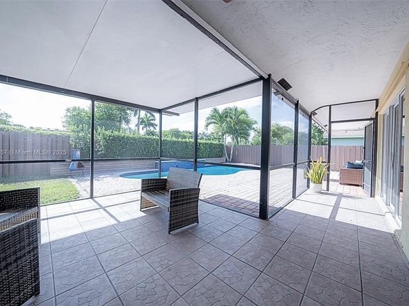 938 SW 149th Ter, Sunrise FL 33326