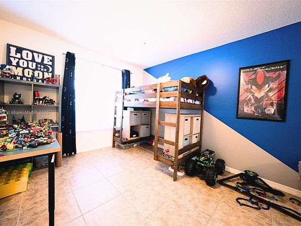 938 SW 149th Ter, Sunrise FL 33326