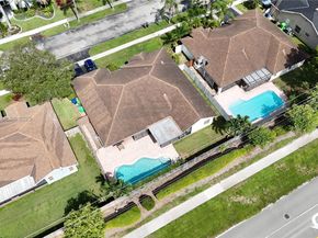 938 SW 149th Ter, Sunrise FL 33326