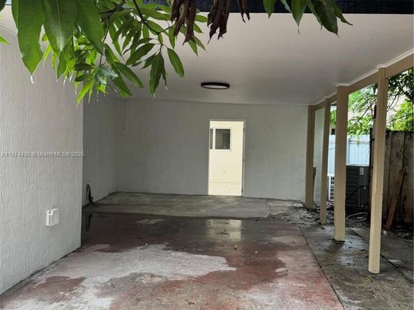 20819 NW 41st Ave Rd, Miami Gardens FL 33055