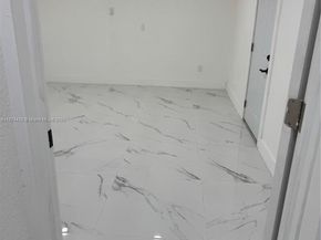 20819 NW 41st Ave Rd, Miami Gardens FL 33055