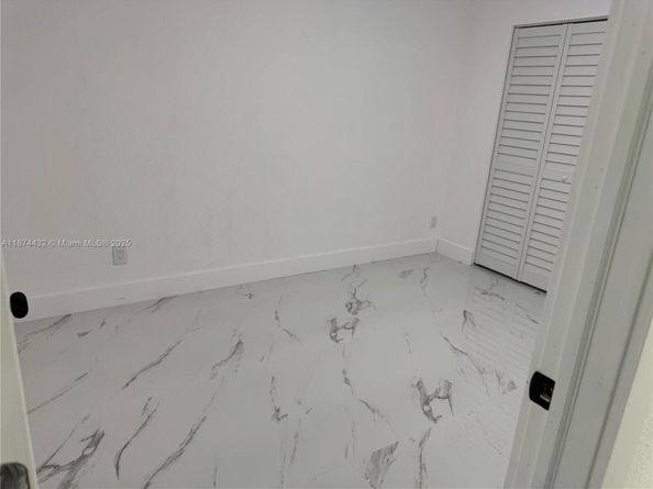 20819 NW 41st Ave Rd, Miami Gardens FL 33055