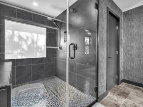 225 E Bayridge Dr, Weston FL 33326