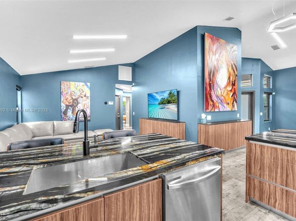 225 E Bayridge Dr, Weston FL 33326