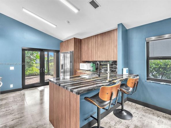 225 E Bayridge Dr, Weston FL 33326