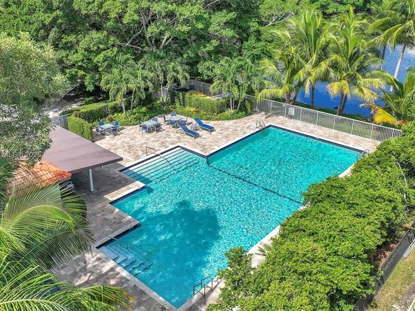 225 E Bayridge Dr, Weston FL 33326