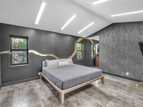 225 E Bayridge Dr, Weston FL 33326