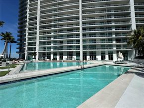 1Q. JKL,M SW 3rd St 1603, Miami FL 33130