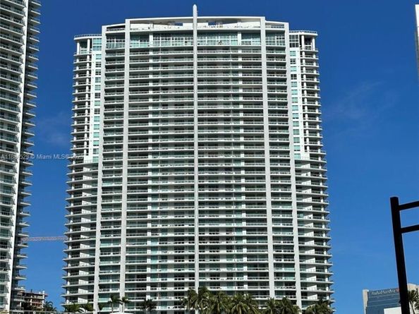 1Q. JKL,M SW 3rd St 1603, Miami FL 33130