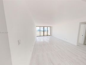 1000 W Island Blvd 1812, Aventura FL 33160