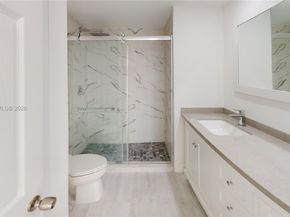 1000 W Island Blvd 1812, Aventura FL 33160