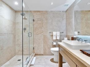 102 24th St 1413, Miami Beach FL 33139