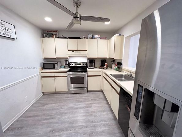 2091 Coral Ridge Dr N306, Coral Springs FL 33071