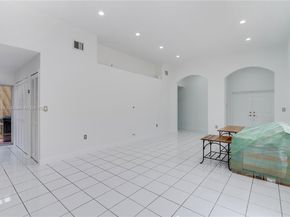 1070 NW 129th Pl, Miami FL 33182