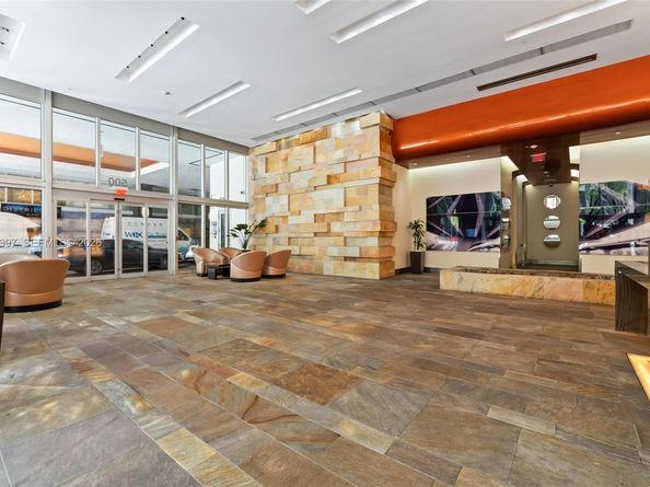 500 Brickell Ave 1405, Miami FL 33131